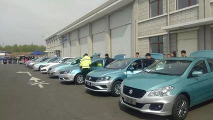 出租車(chē)車(chē)型更新指南與招生輔助服務(wù)介紹